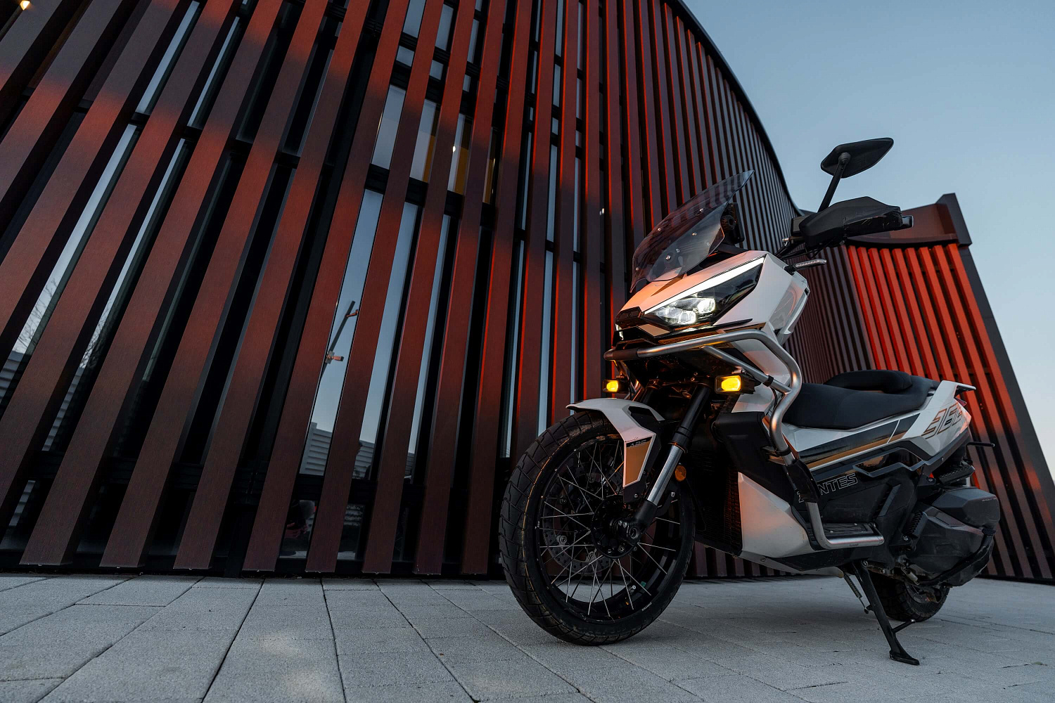 Максискутер ZONTES ZT368-G 17/14