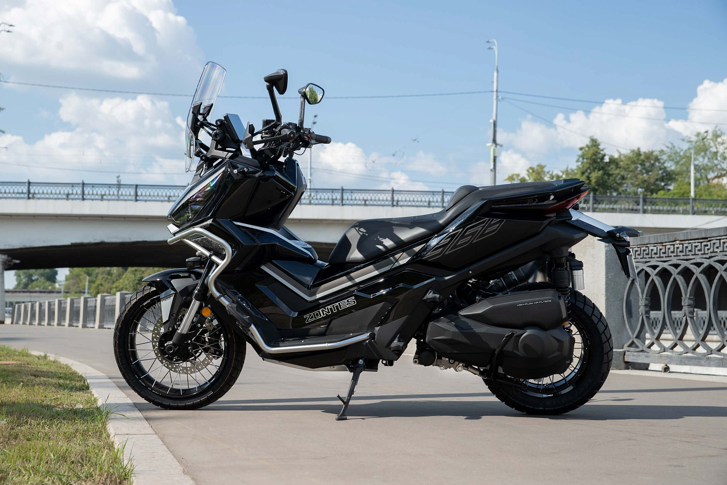 Максискутер ZONTES ZT368-G 17/14