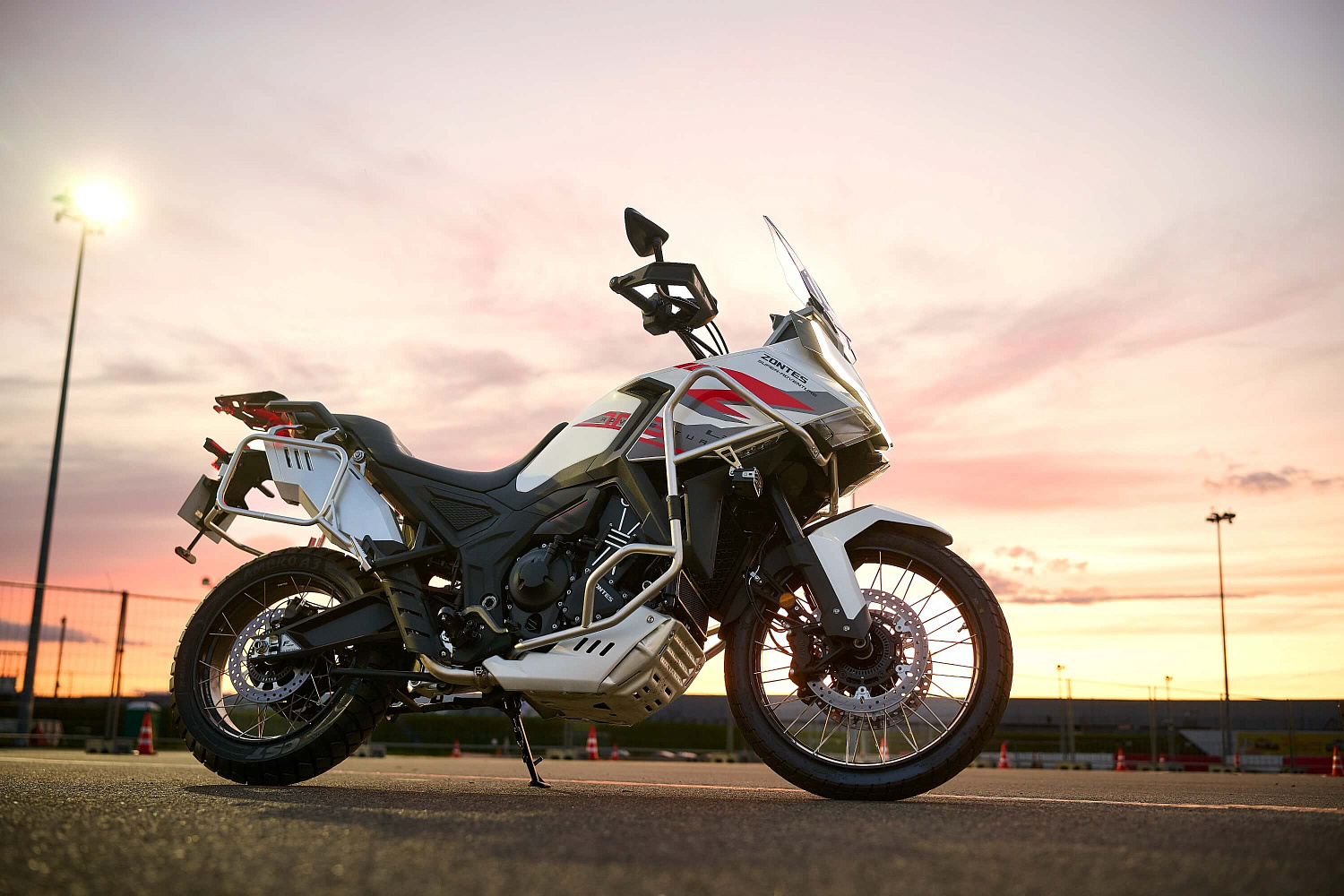 Мотоцикл ZONTES ZT703-F TOUR 21/18