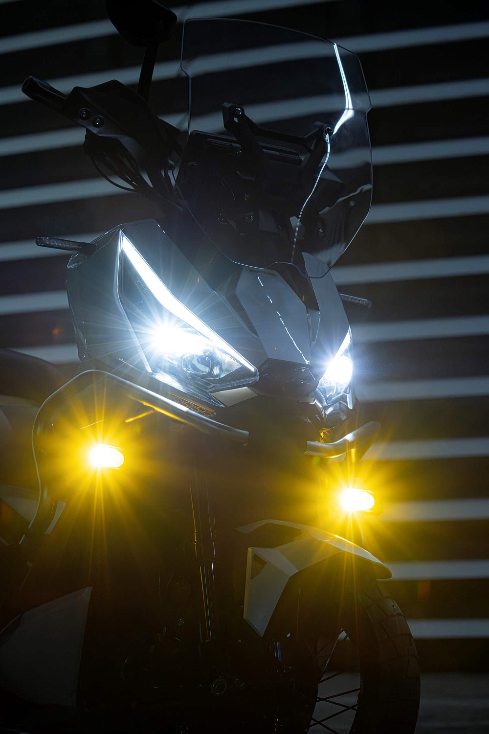 Максискутер ZONTES ZT368-G 17/14