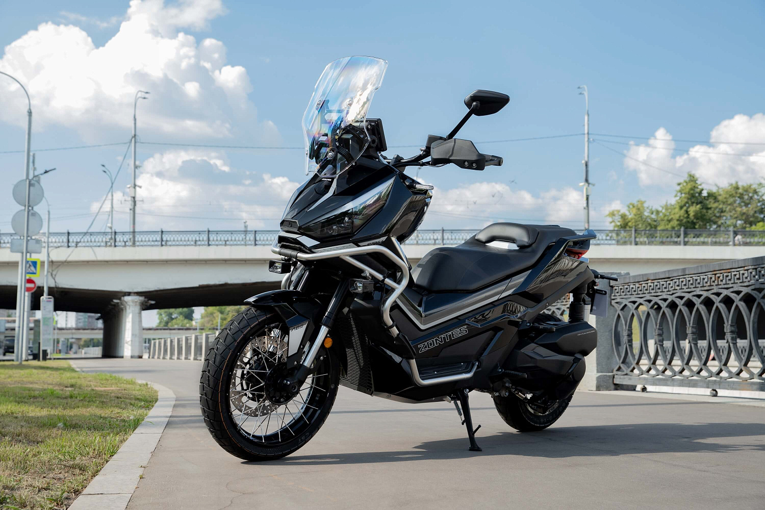 Максискутер ZONTES ZT368-G 17/14