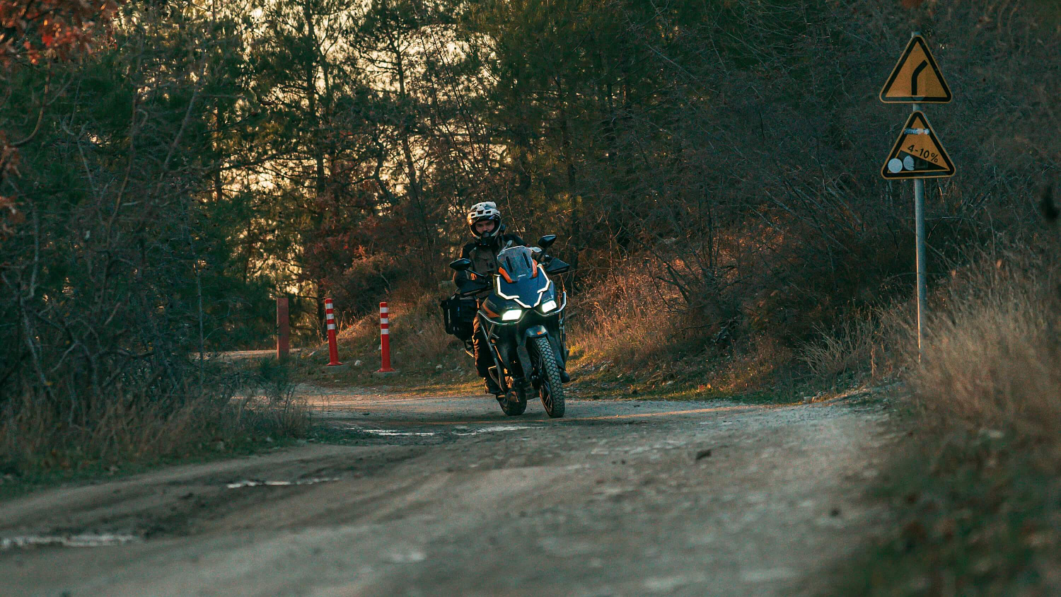 Мотоцикл ZONTES ZT703-F TOUR 21/18