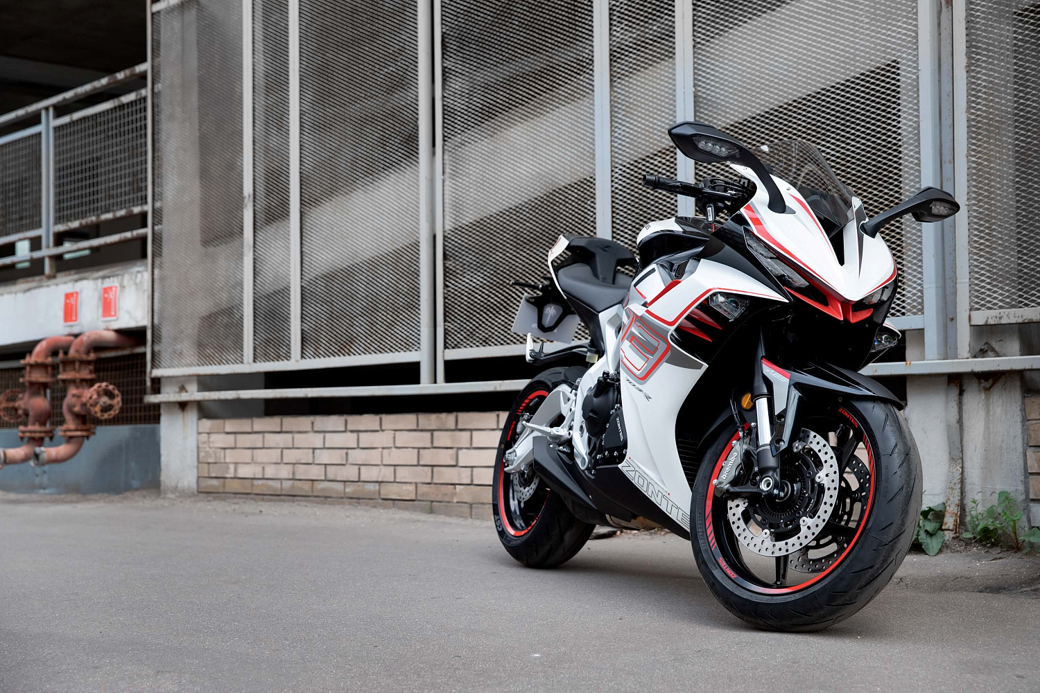 Мотоцикл ZONTES ZT703-RR