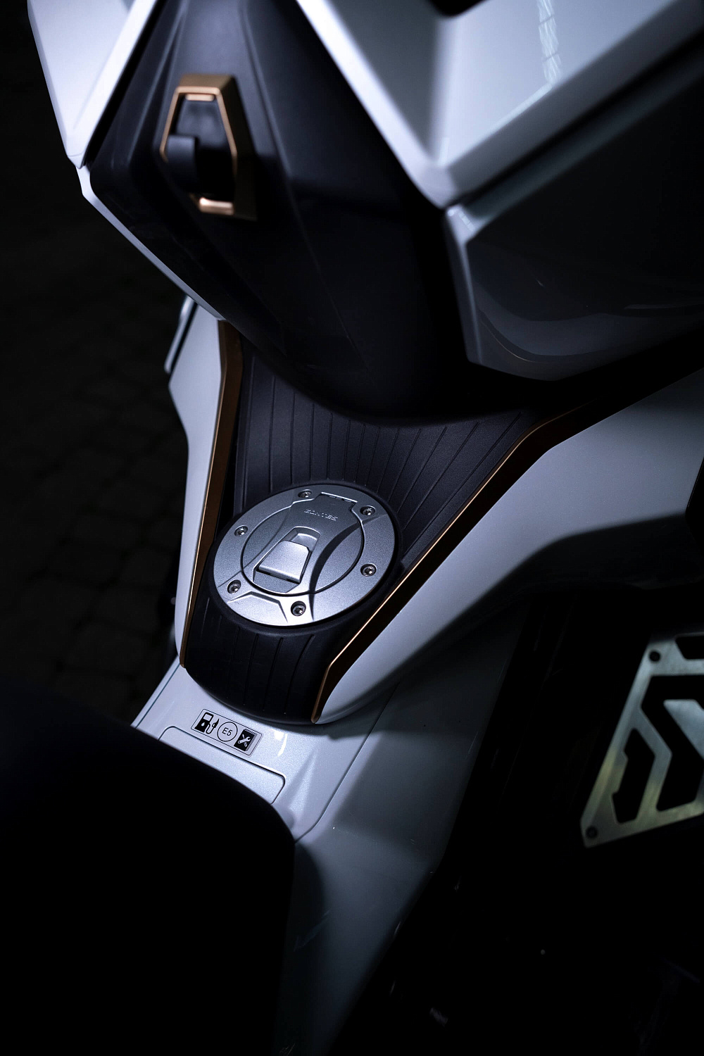 Максискутер ZONTES ZT368-G 17/14