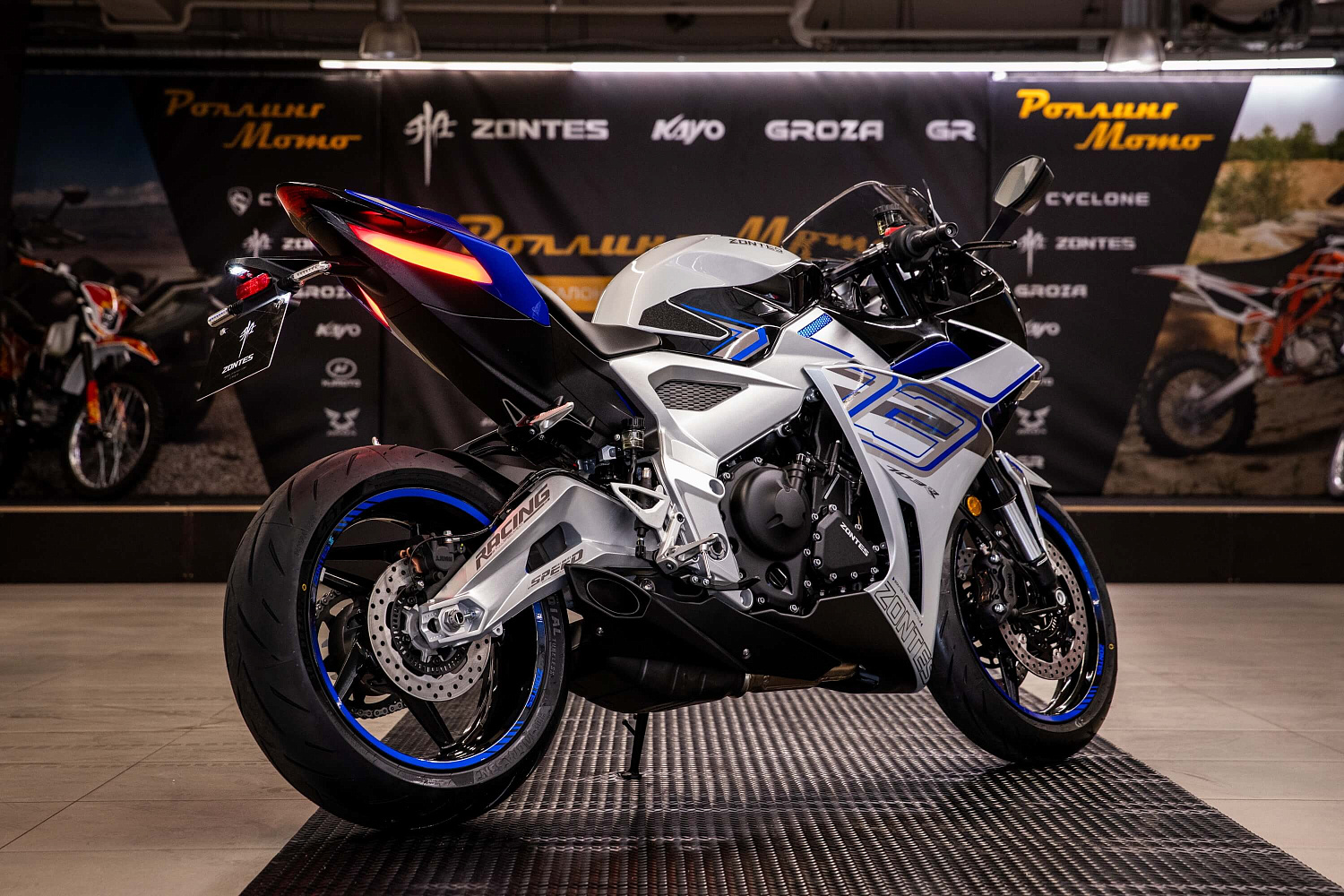 Мотоцикл ZONTES ZT703-RR