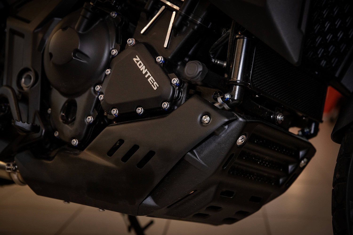 Мотоцикл ZONTES ZT703-F TOUR 21/18