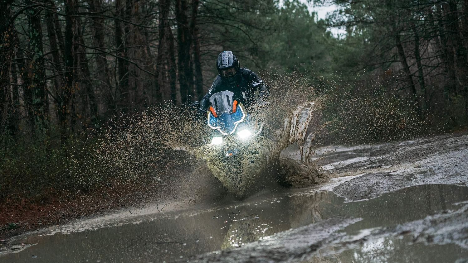 Мотоцикл ZONTES ZT703-F TOUR 21/18